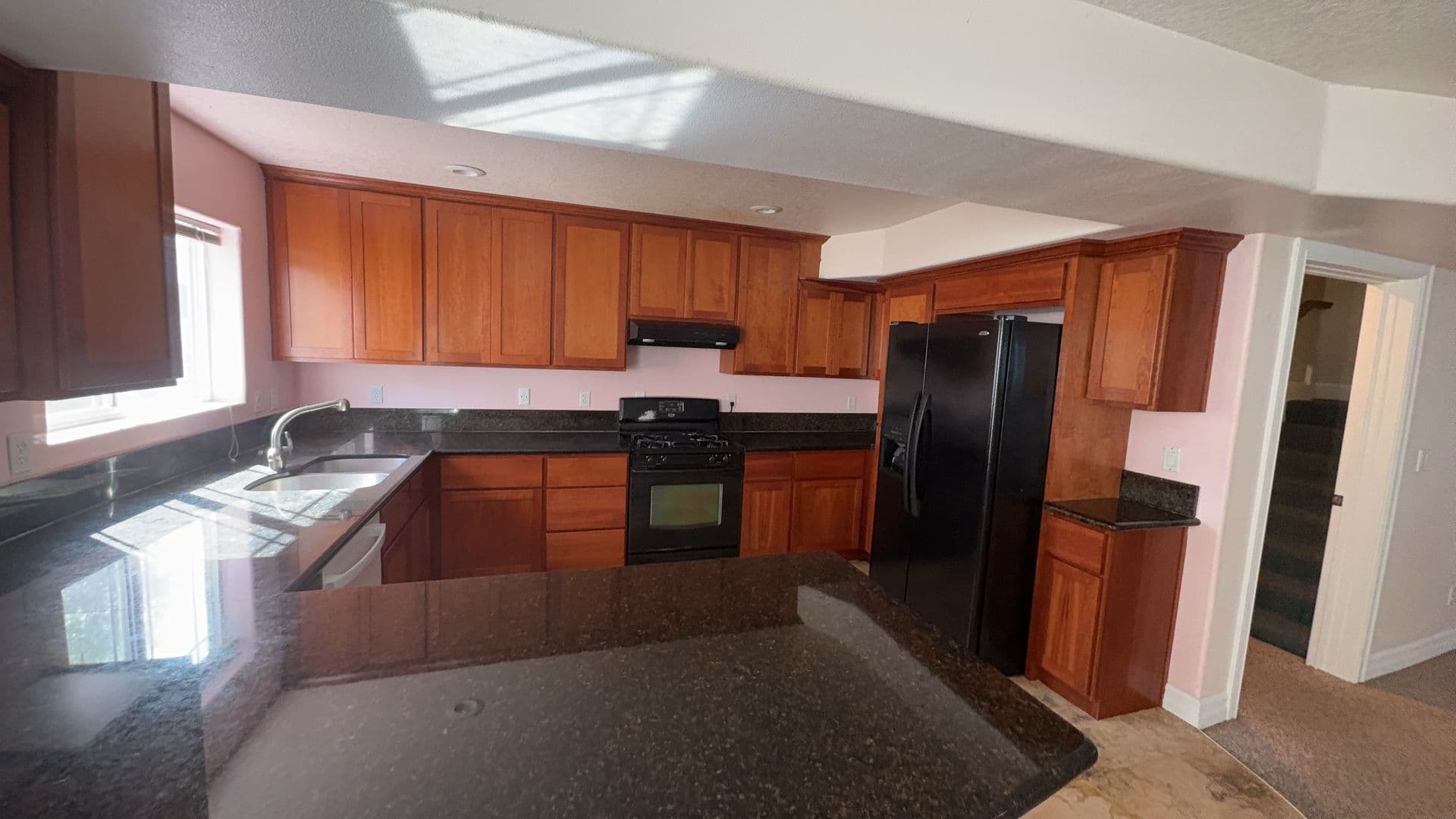 Portland House: 8055 SE 141st Ave