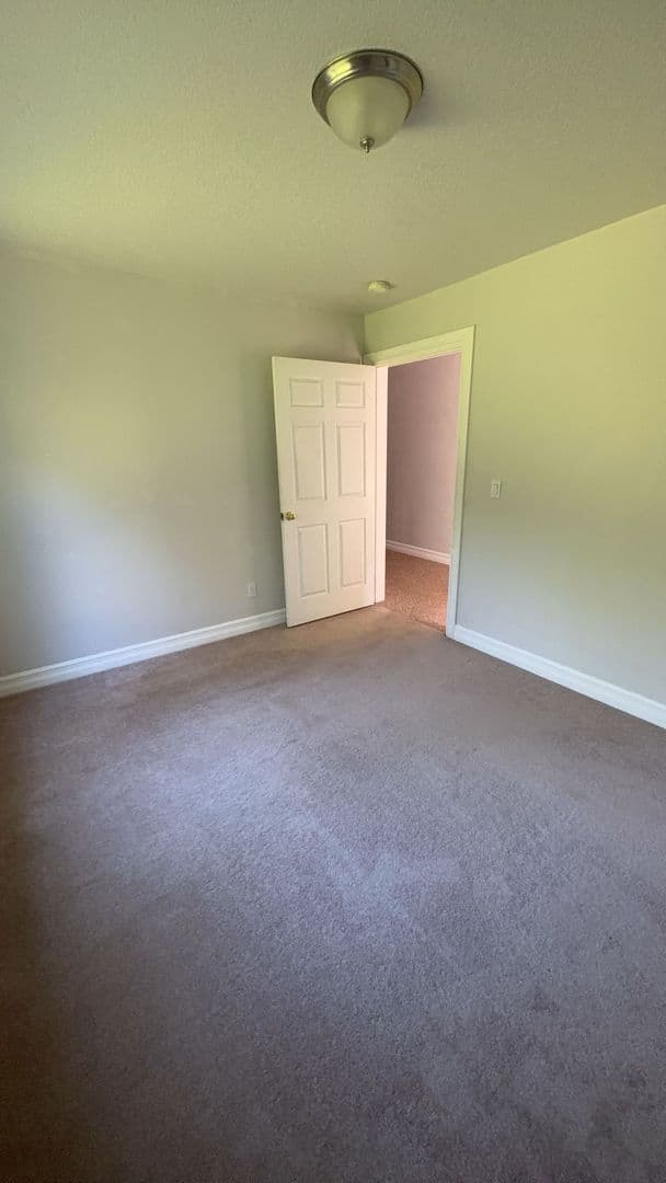 Portland House: 8055 SE 141st Ave