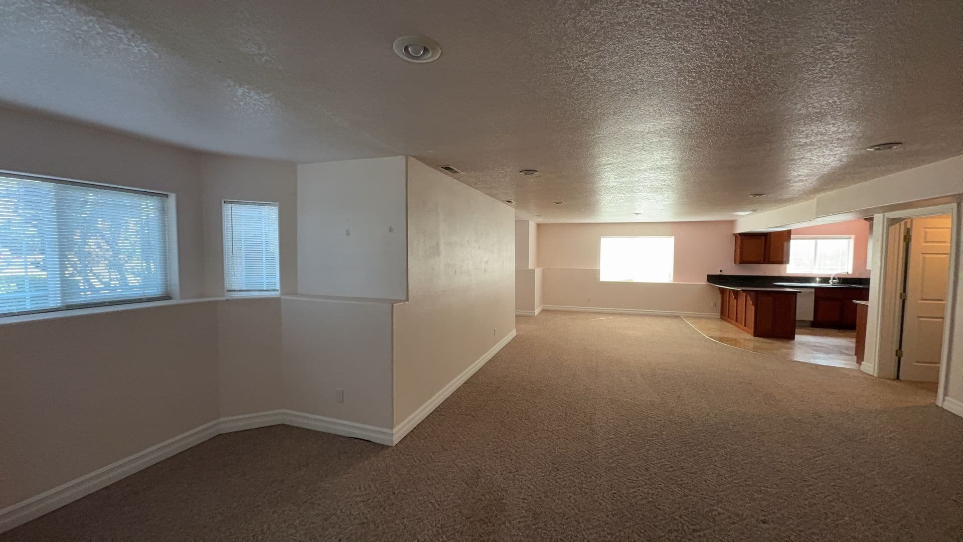 Portland House: 8055 SE 141st Ave