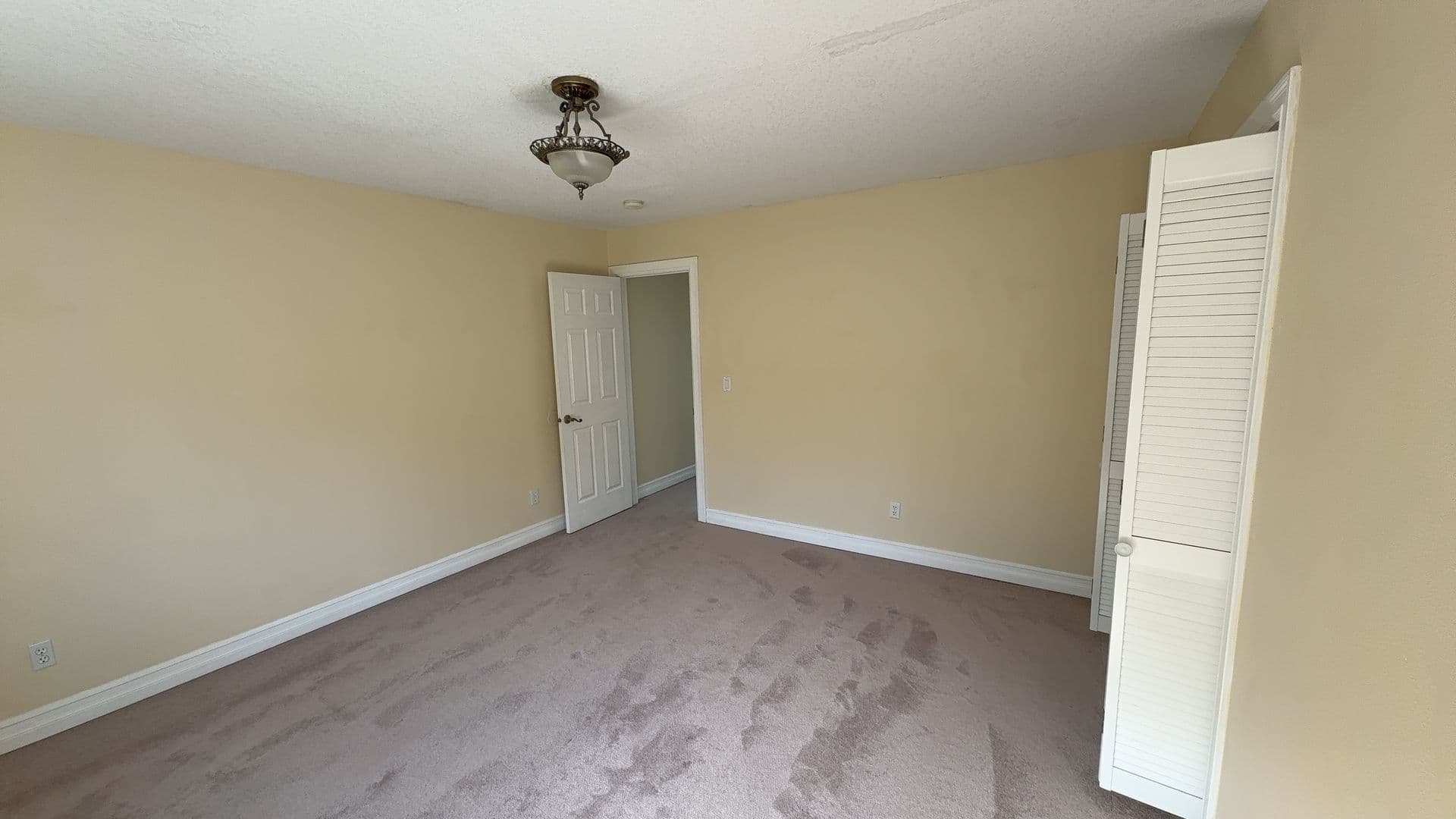 Portland House: 8055 SE 141st Ave