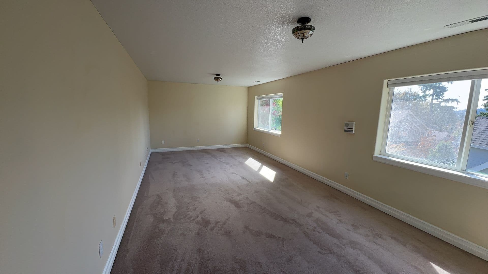 Portland House: 8055 SE 141st Ave