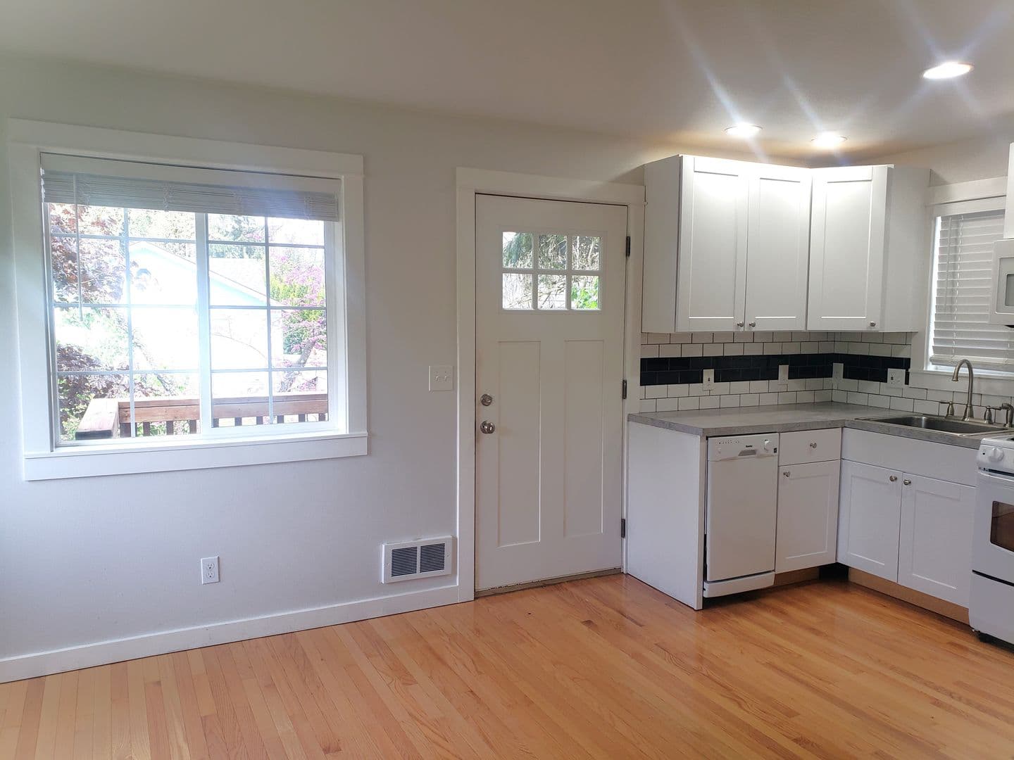 Forest Grove Condo: 1619 21st Ave