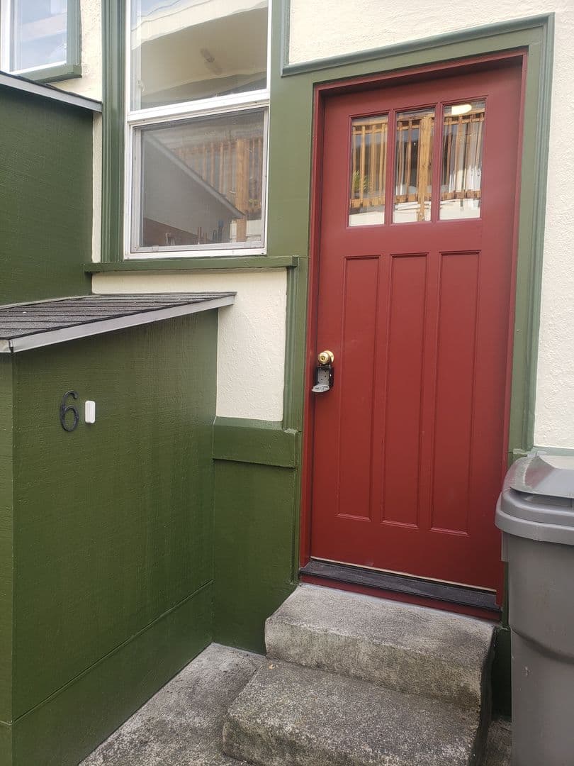 Portland Condo: 2049 NW Overton Street