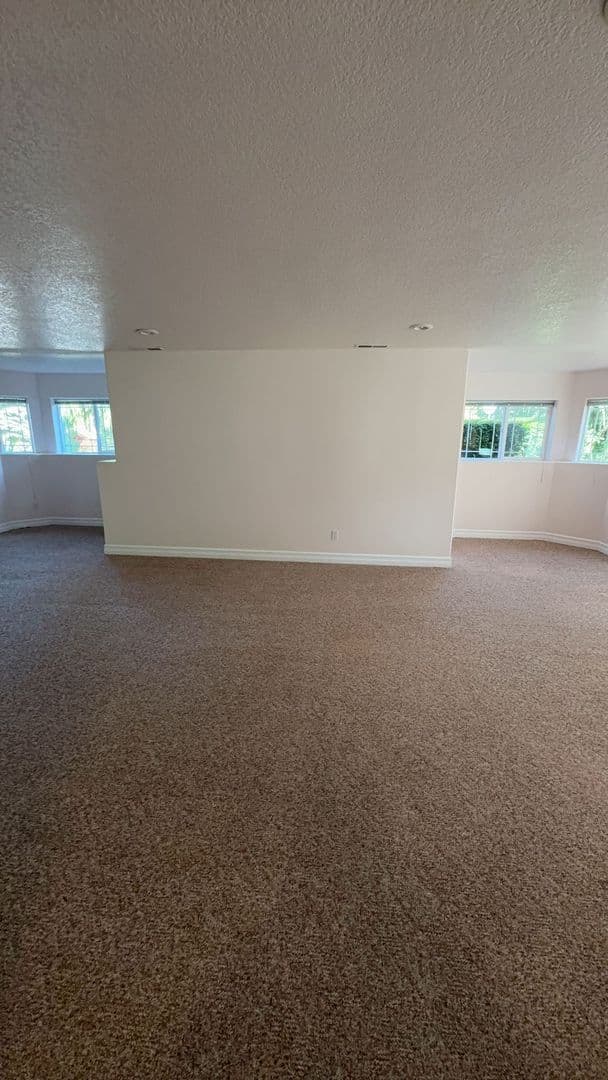 Portland House: 8055 SE 141st Ave