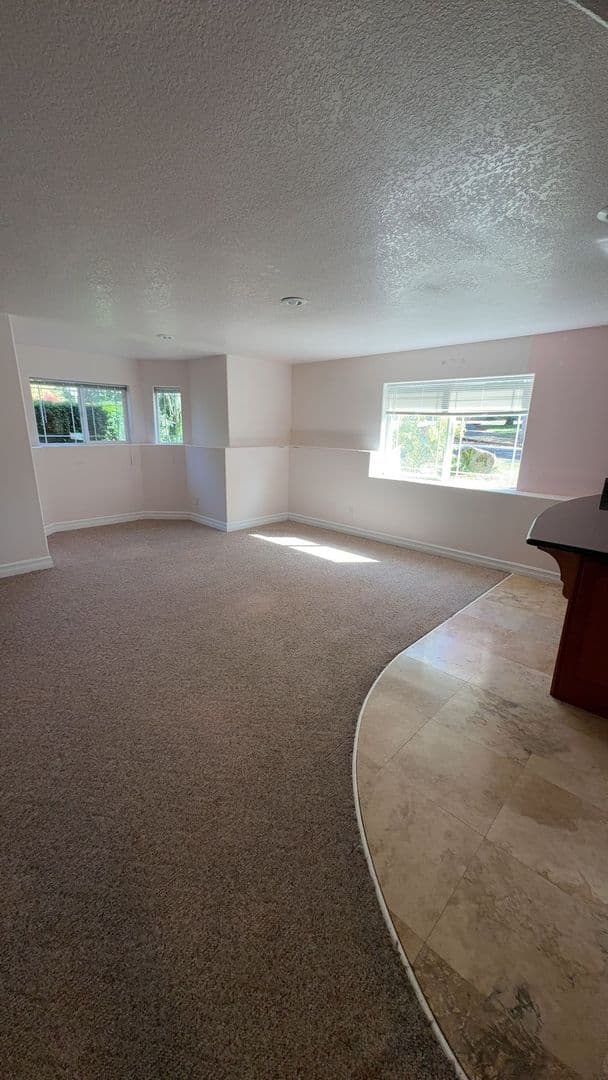 Portland House: 8055 SE 141st Ave