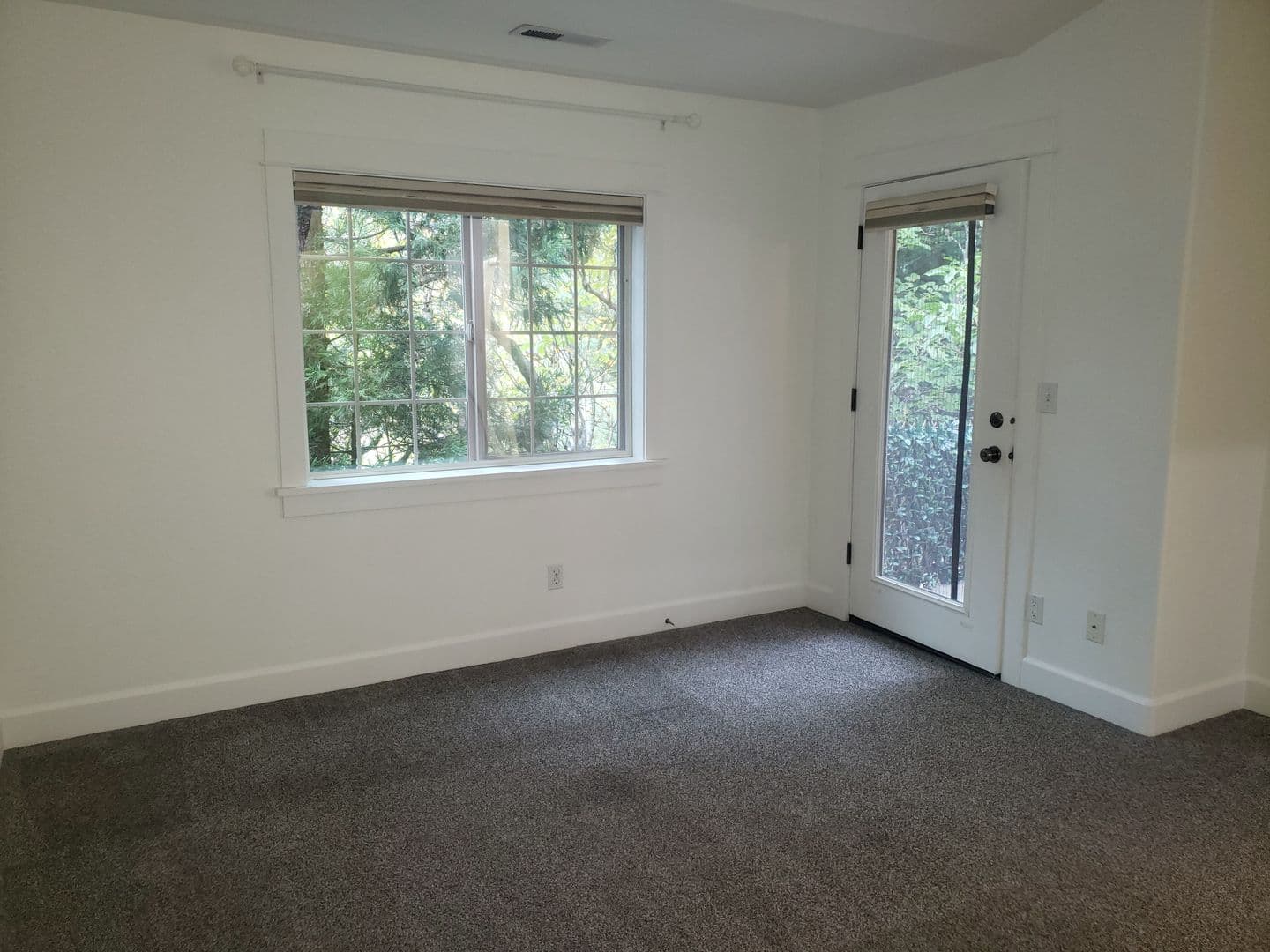 Lake Oswego Townhome: 12844 Boones Ferry Rd
