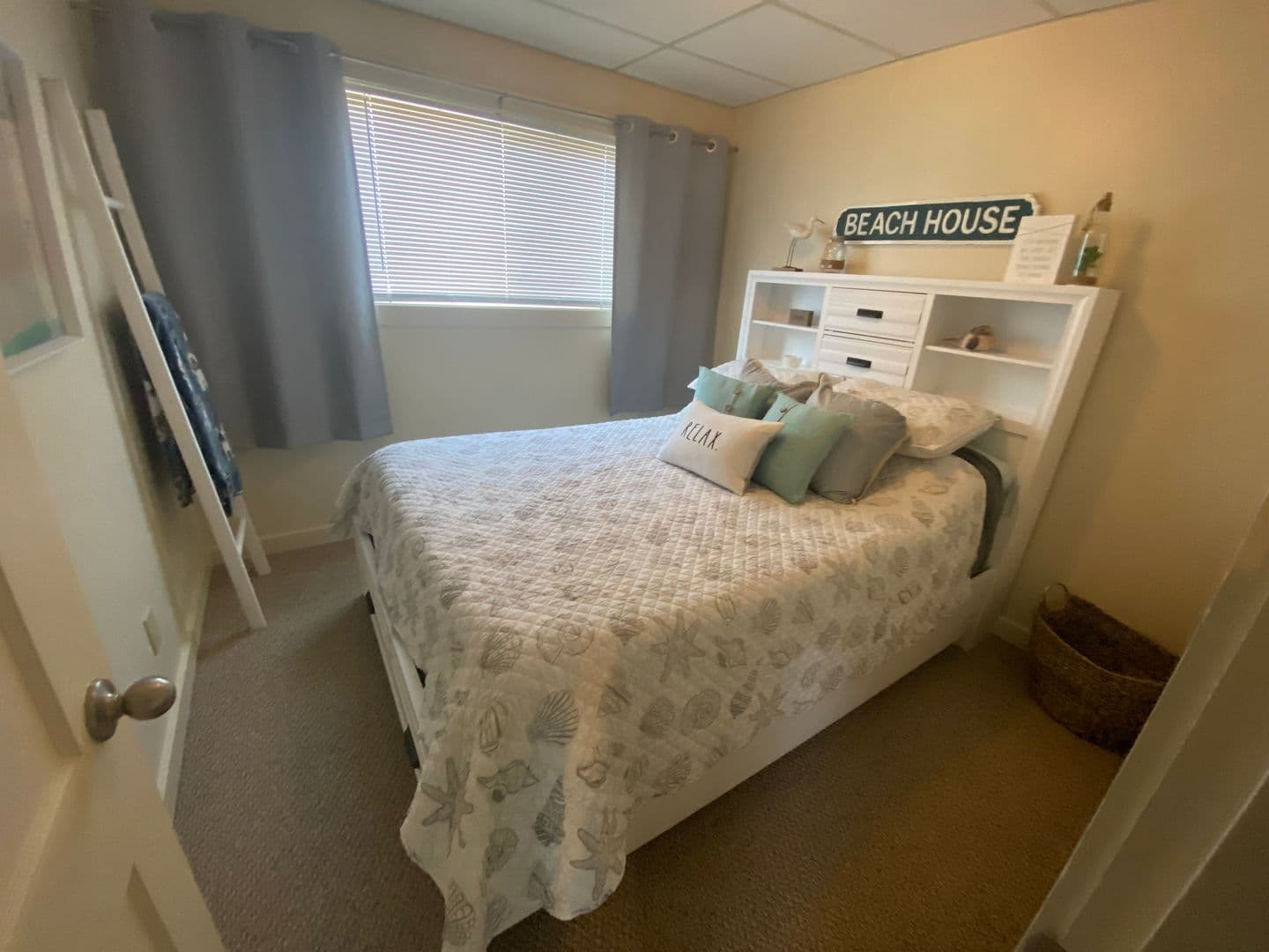 Long Beach House: 1509 178th Place