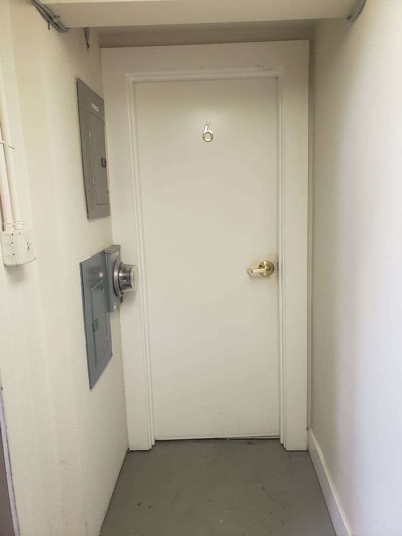 Portland Condo: 2049 NW Overton Street