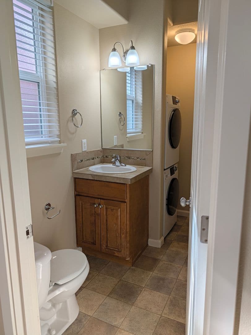 Beaverton House: 3044 SW Lanterna Pl
