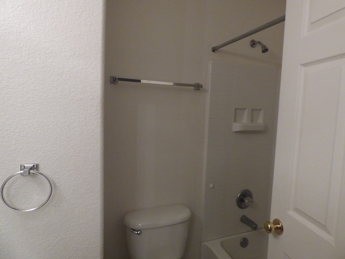 Erie House: 1596 Meachum Way
