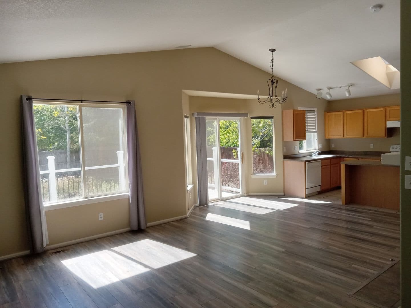 Erie House: 1596 Meachum Way