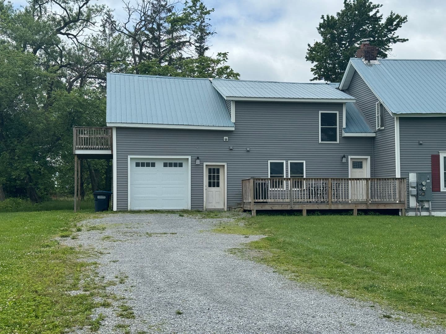 Milton Apartment: 255 North Road, Unit 102