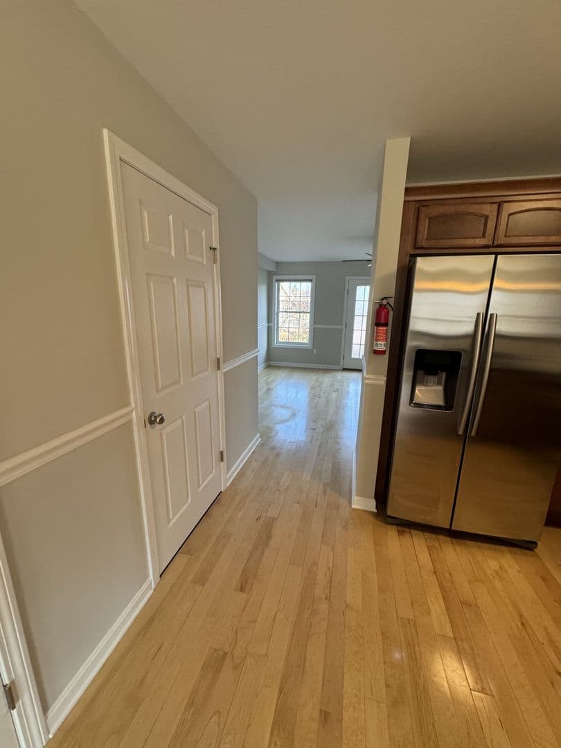 Fairfax Apartment: 76 Sumner Lane, Unit D