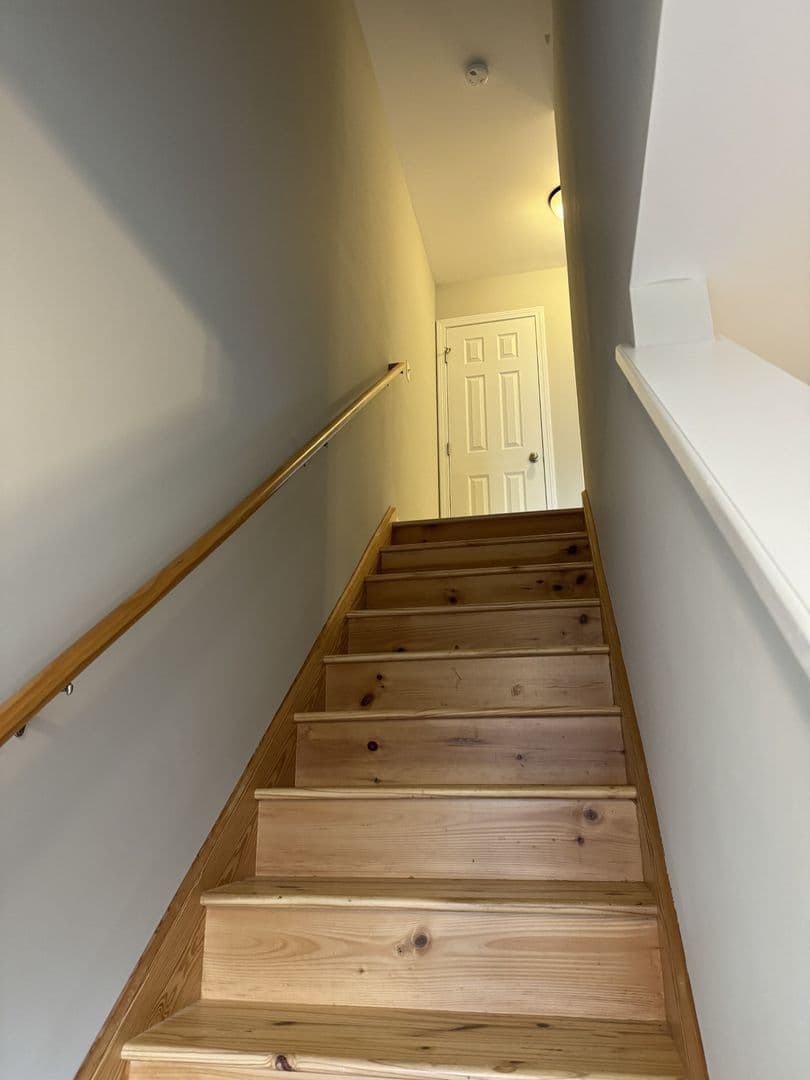 Fairfax Apartment: 76 Sumner Lane, Unit D