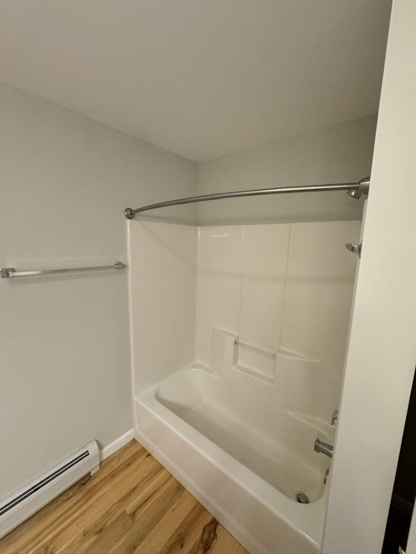 Fairfax Apartment: 76 Sumner Lane, Unit D