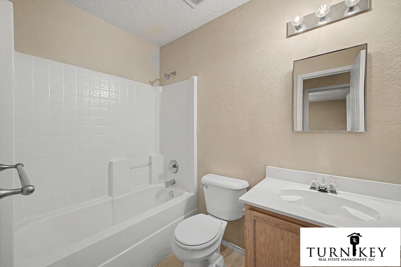 Fort Worth House: 5225 New Castle Lane