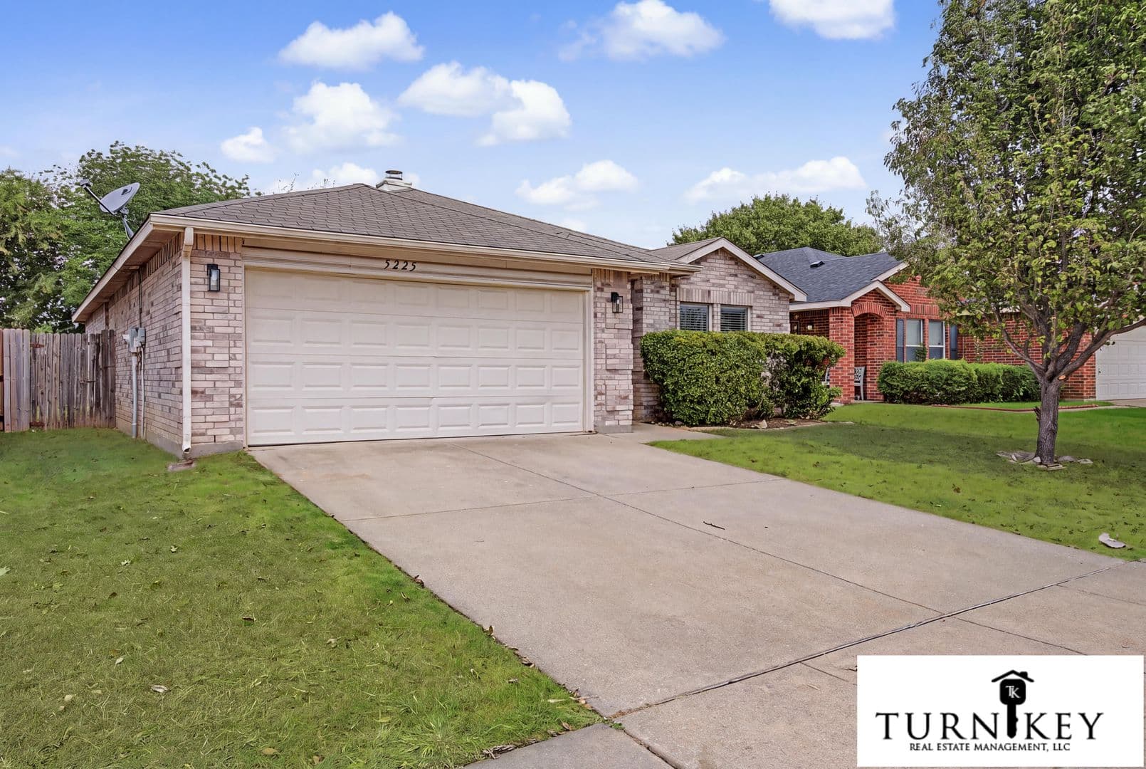 Fort Worth House: 5225 New Castle Lane
