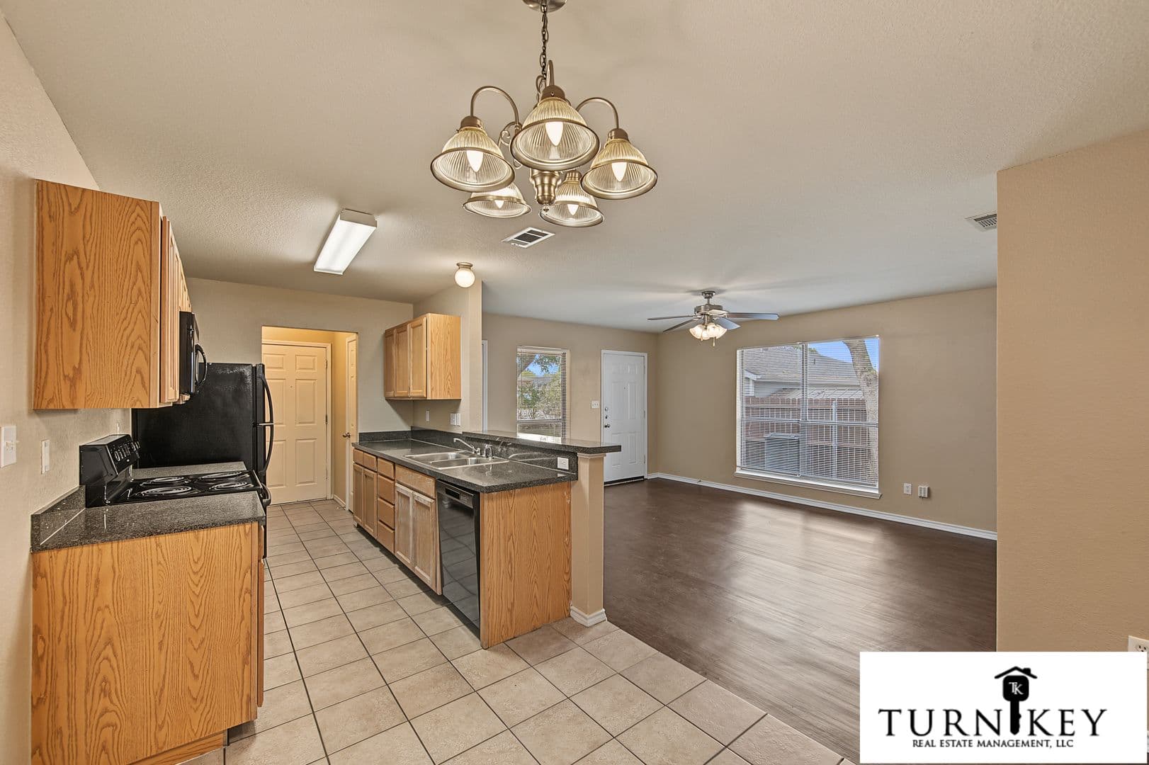 Fort Worth Apartment: 8020-8022 Tanner