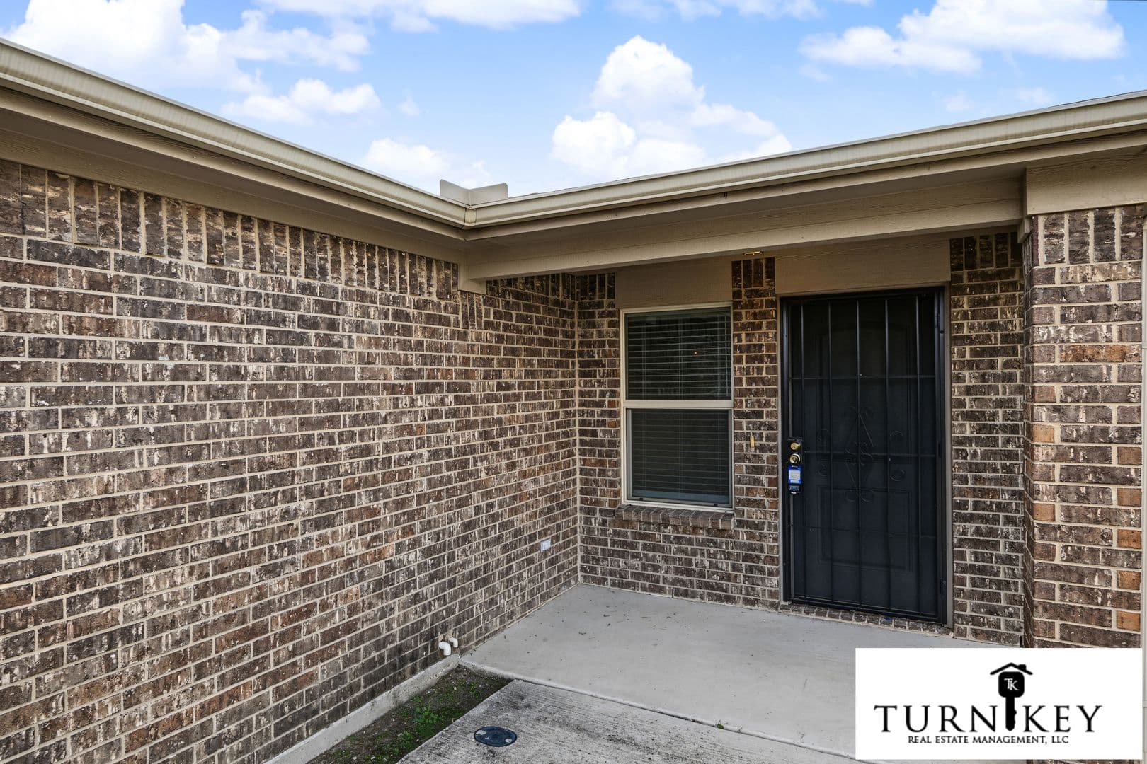 Fort Worth Apartment: 8025-8027 Marydean Ave.