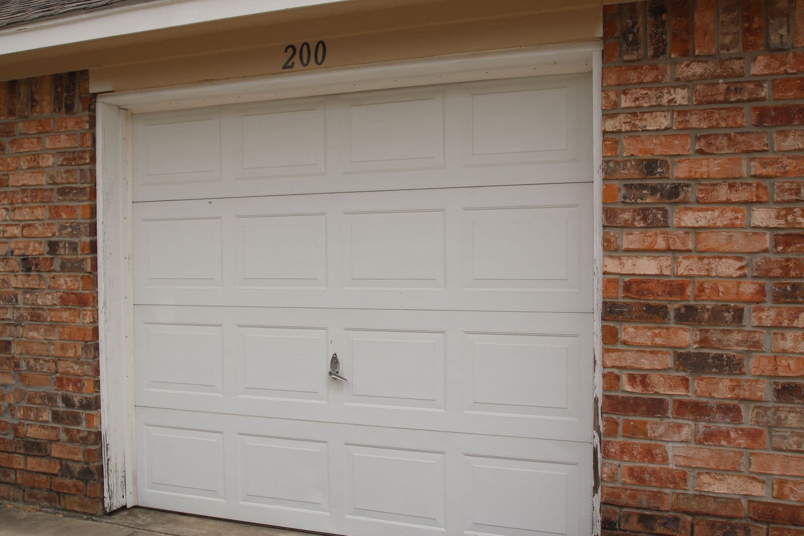 Weatherford Apartment: 219 N Denton St.
