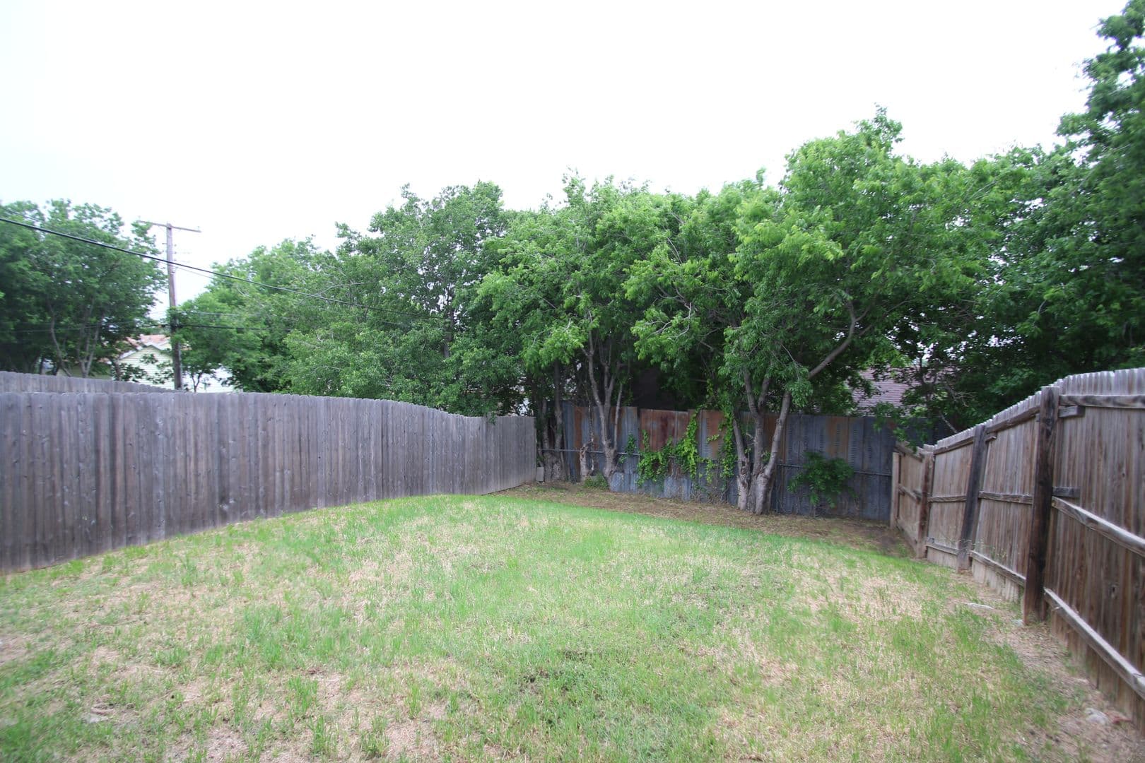 Fort Worth Apartment: 8024-8026 W Elizabeth Ln