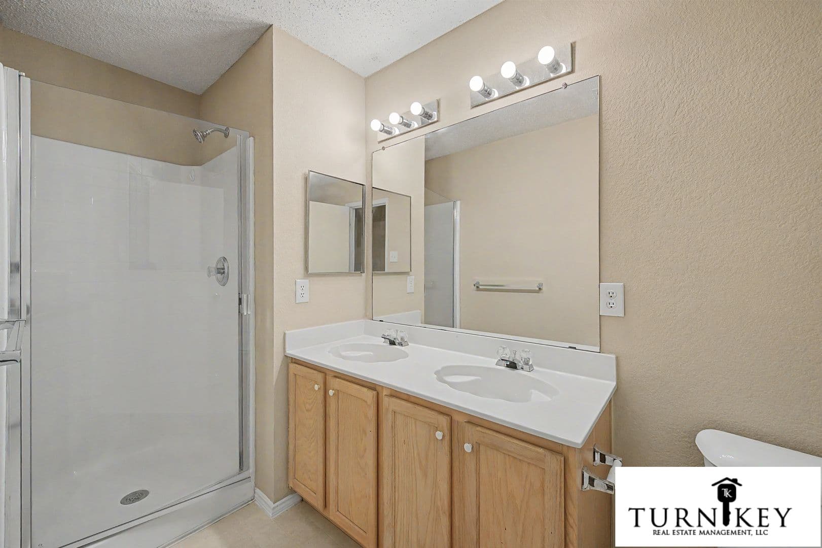 Fort Worth House: 5225 New Castle Lane