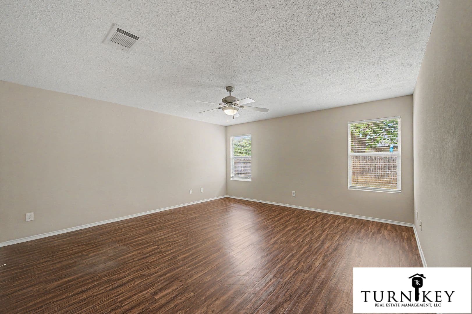 Fort Worth House: 5225 New Castle Lane