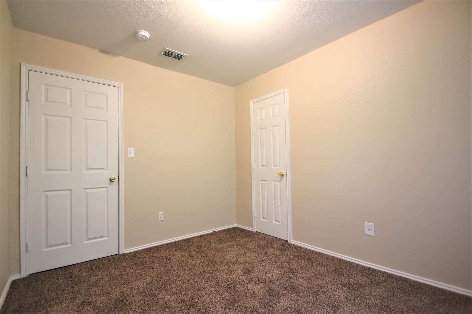 Weatherford Apartment: 219 N Denton St.