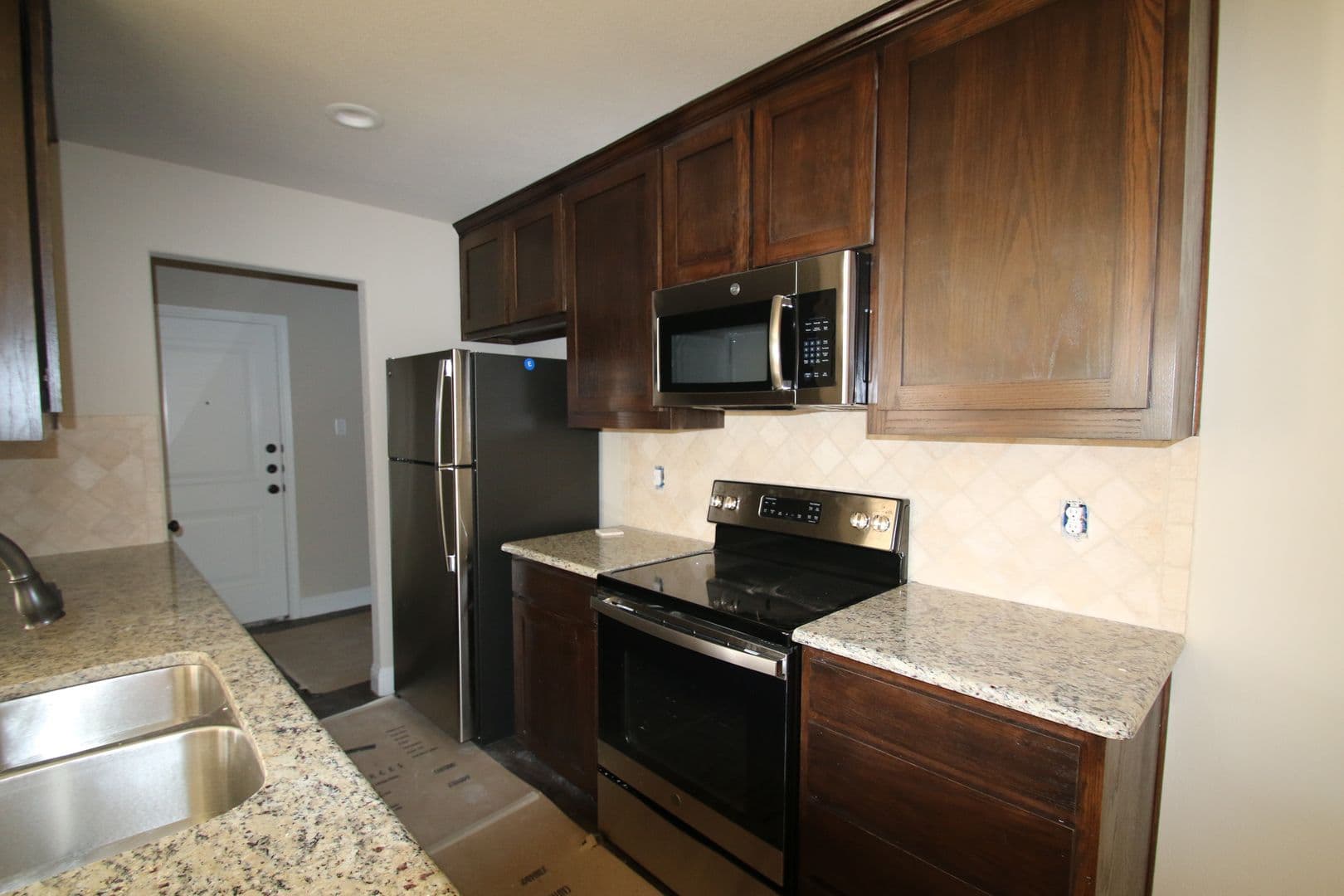 Fort Worth Apartment: 8120-8122 Tanner Ave