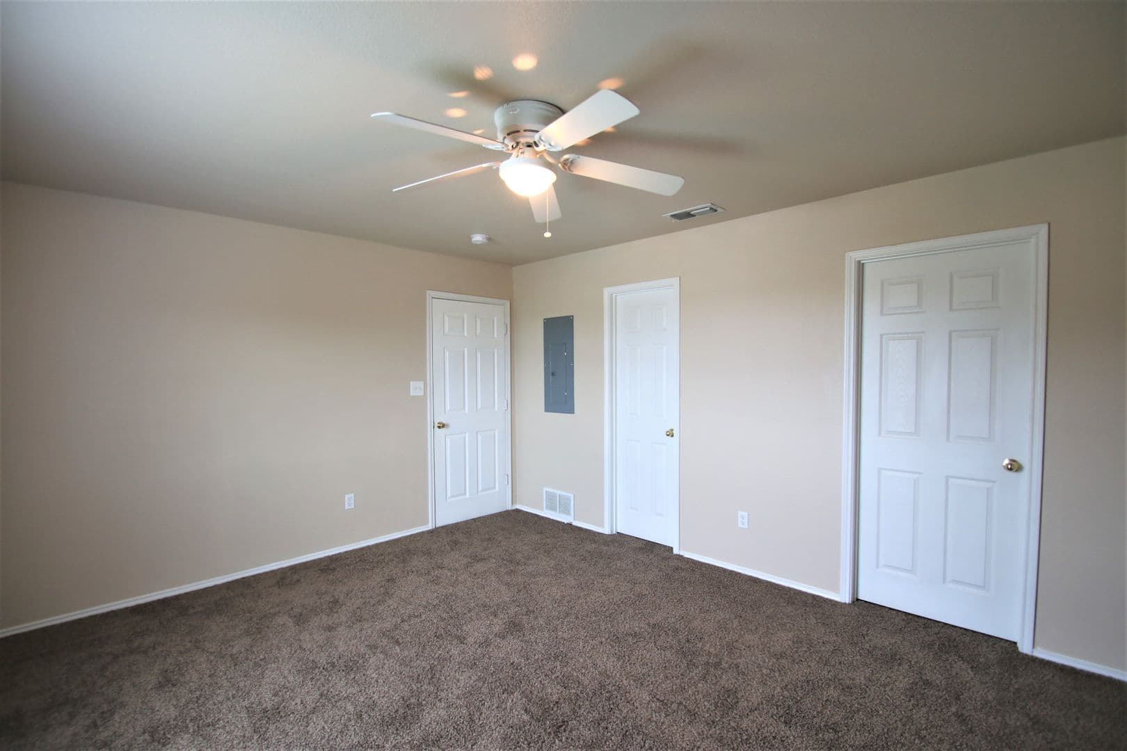 Weatherford Apartment: 219 N Denton St.