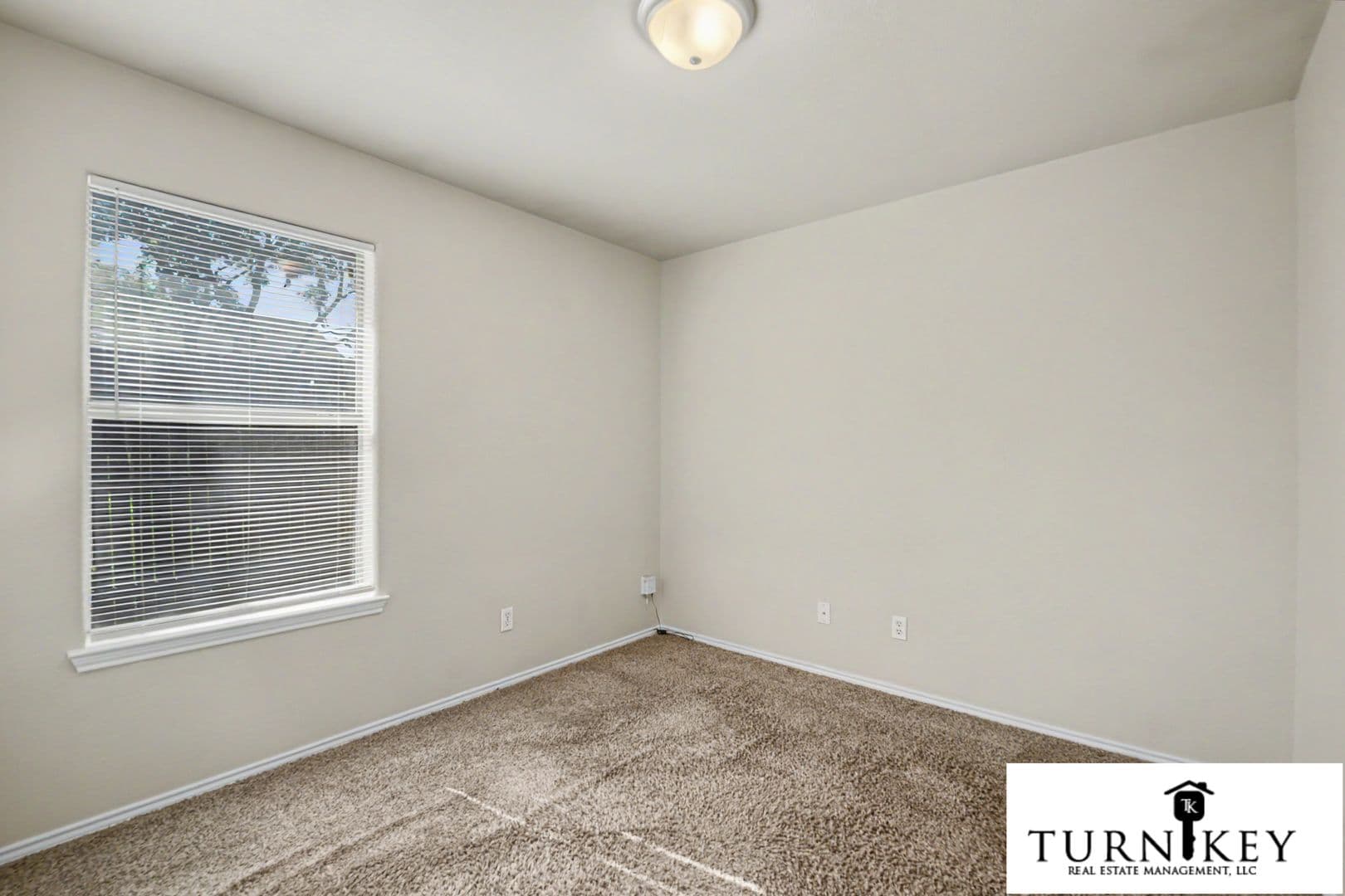Fort Worth Apartment: 8028-8030 Tanner Ave