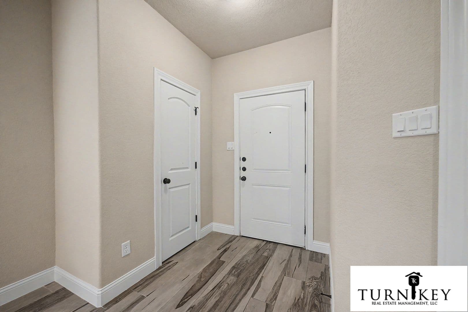 Benbrook Apartment: 7905 Butler Court