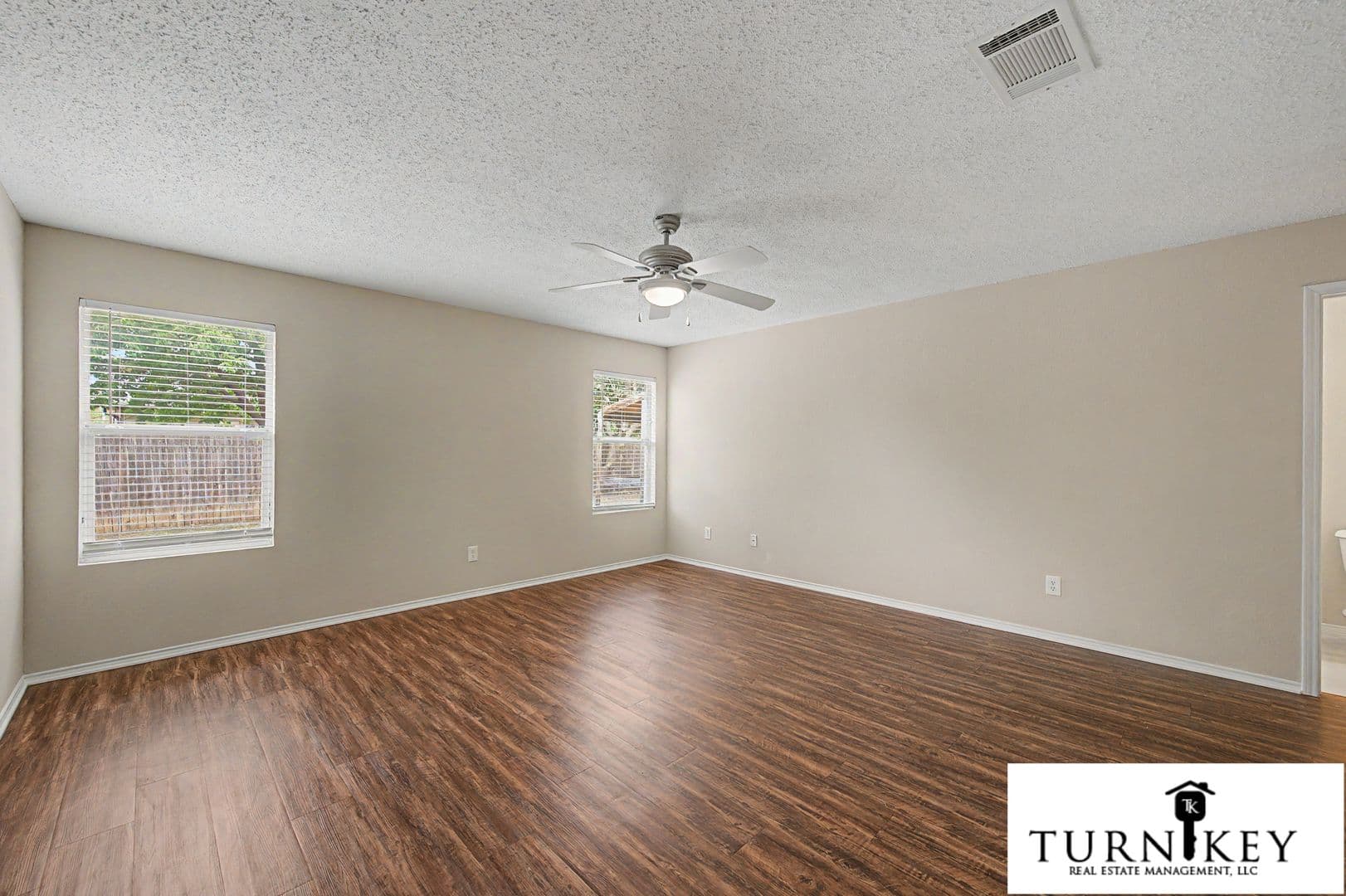 Fort Worth House: 5225 New Castle Lane