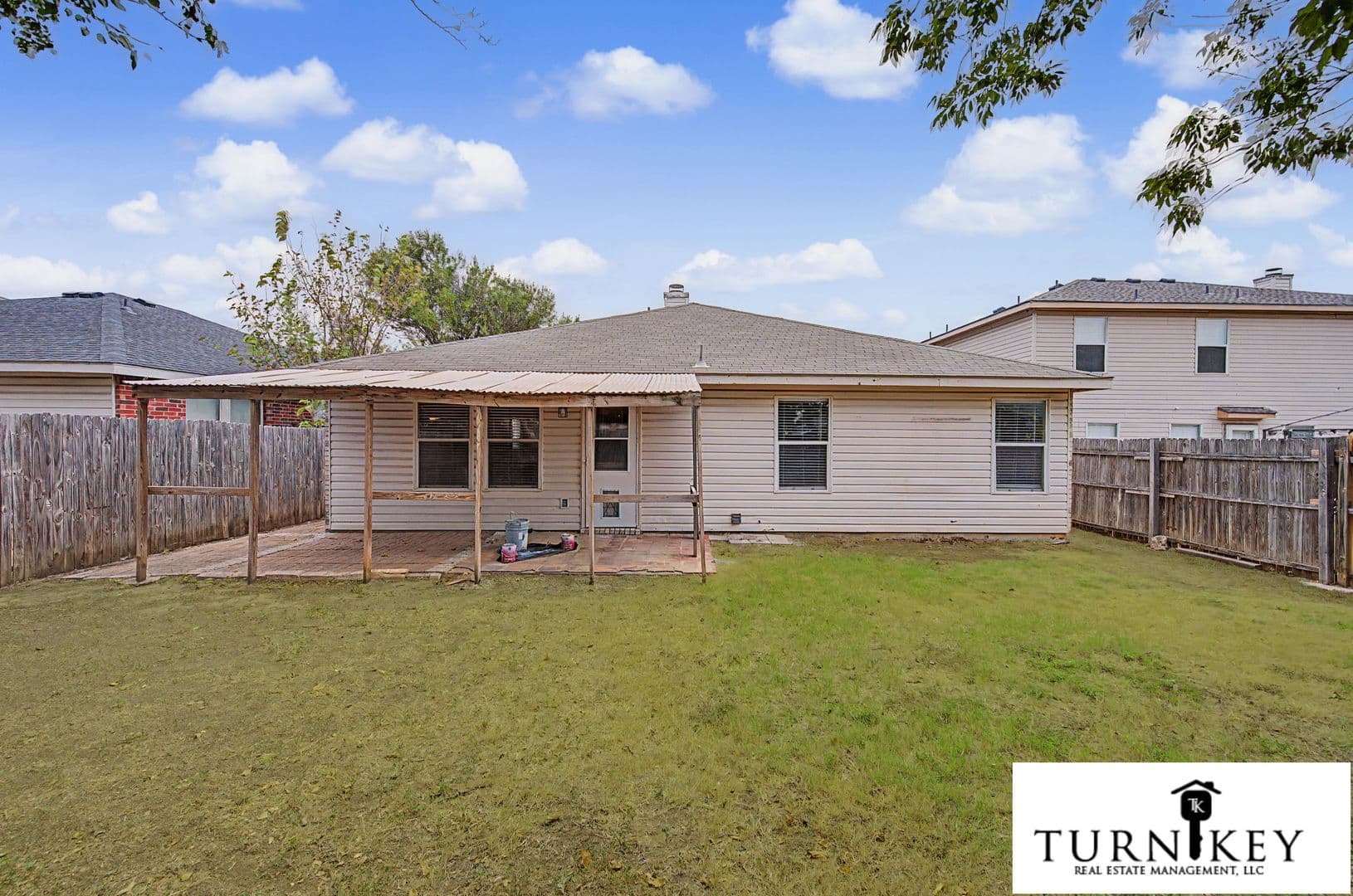 Fort Worth House: 5225 New Castle Lane