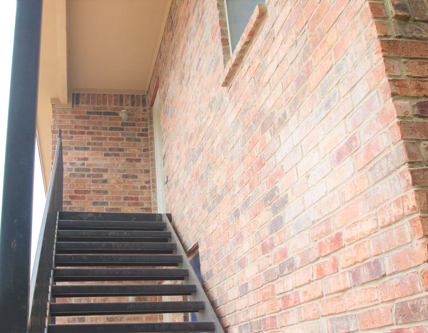 Weatherford Apartment: 219 N Denton St.