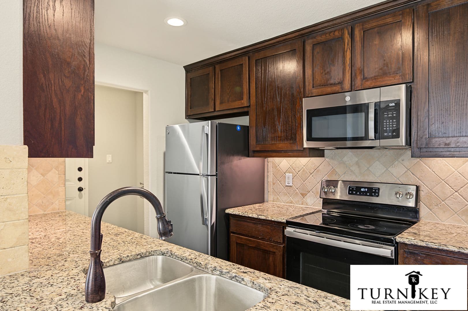 Fort Worth Apartment: 8120-8122 Tanner Ave