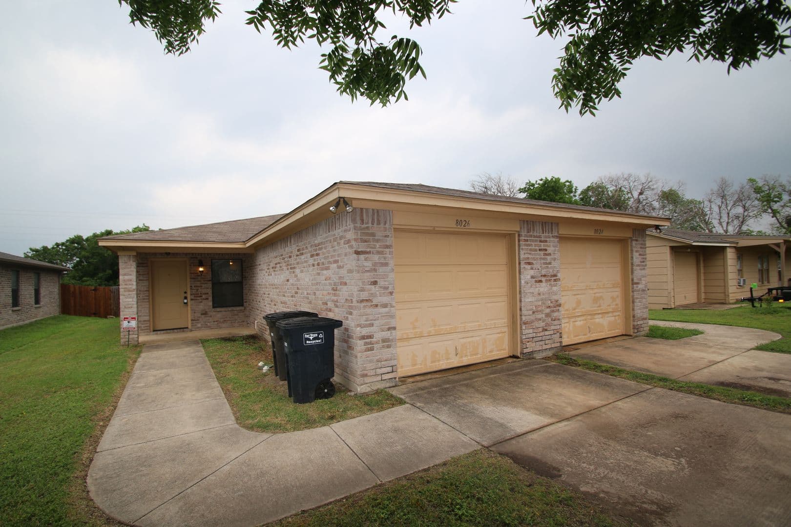 Fort Worth Apartment: 8024-8026 W Elizabeth Ln