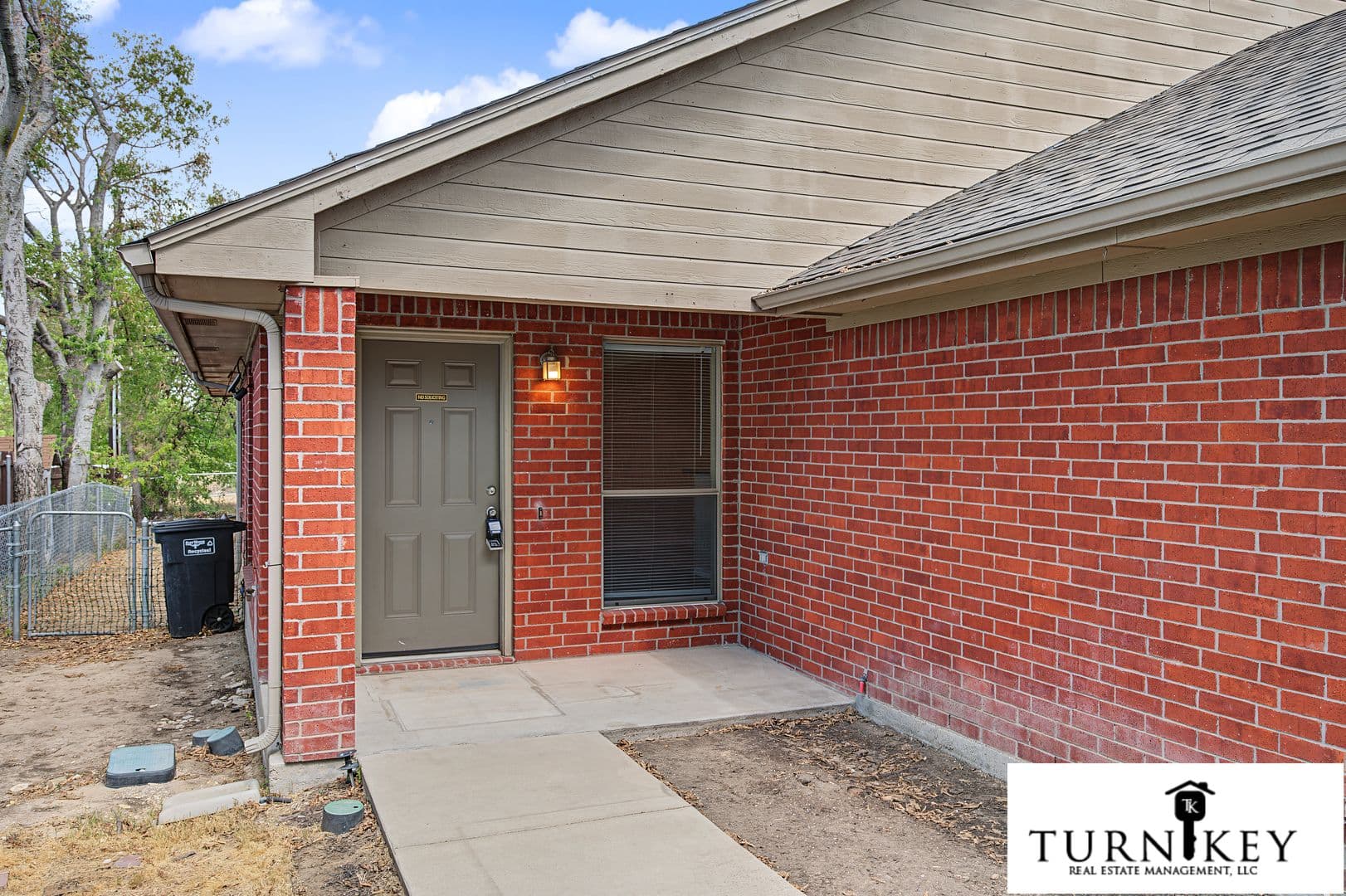 Fort Worth Apartment: 8020-8022 Tanner