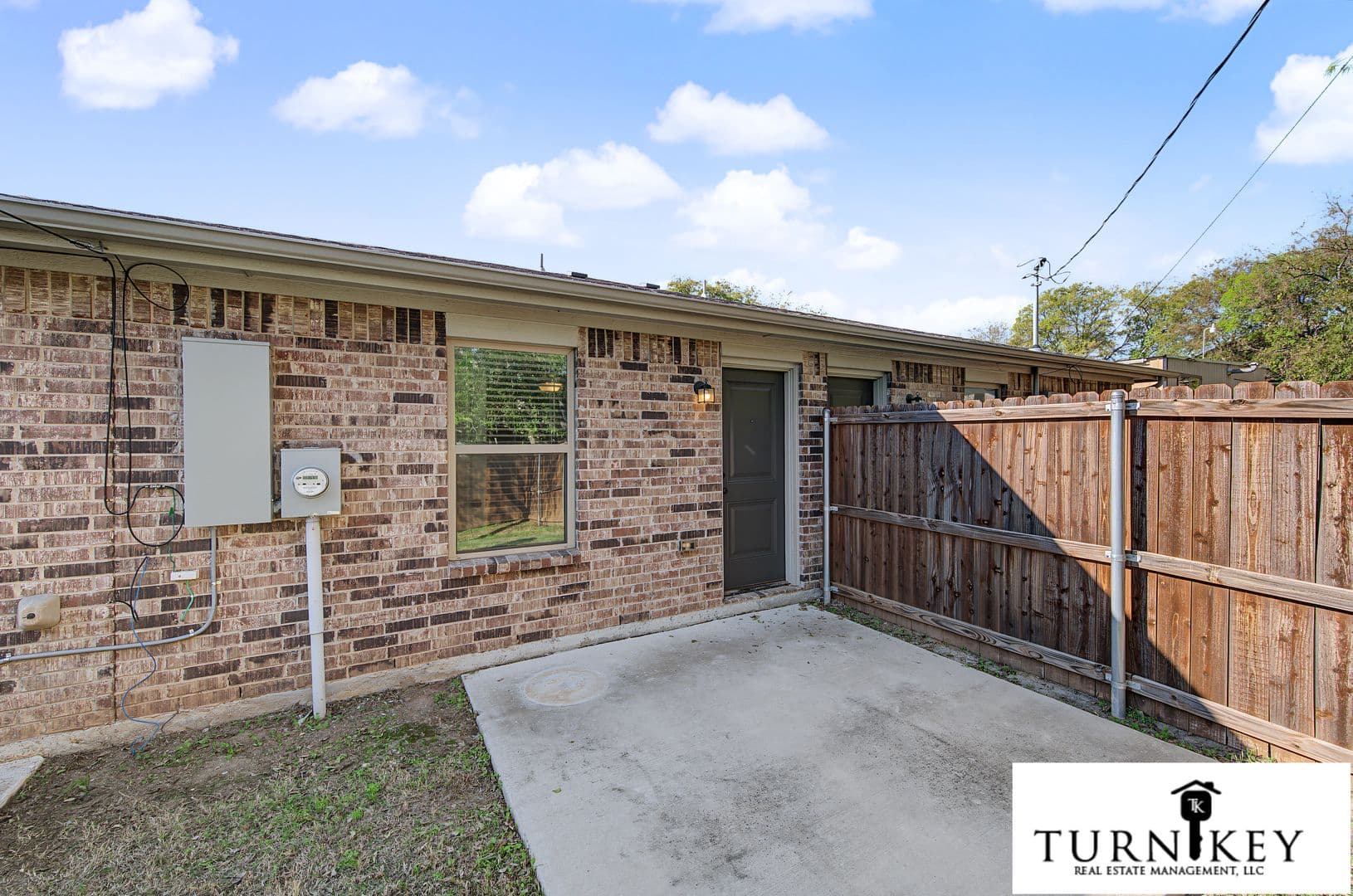 Fort Worth Apartment: 8120-8122 Tanner Ave