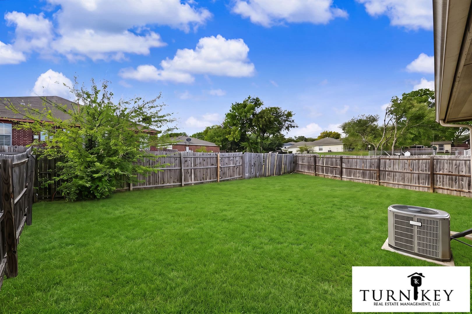 Fort Worth Apartment: 8025-8027 Marydean Ave.
