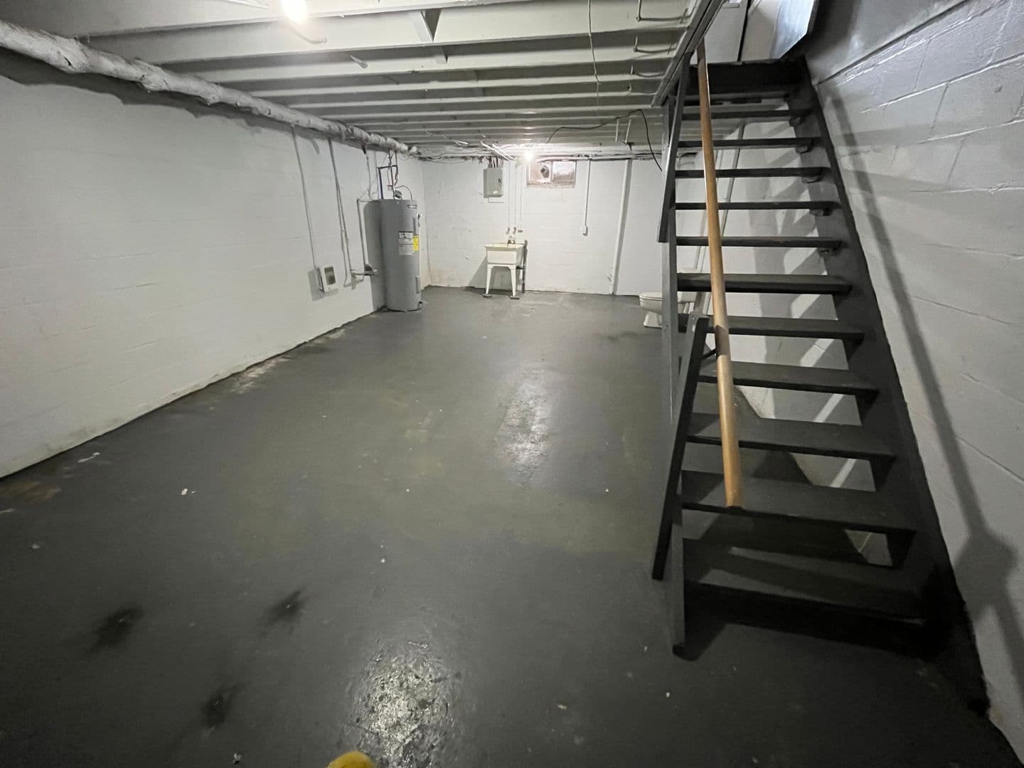 Louisville Apartment: 1424 N Chapel St