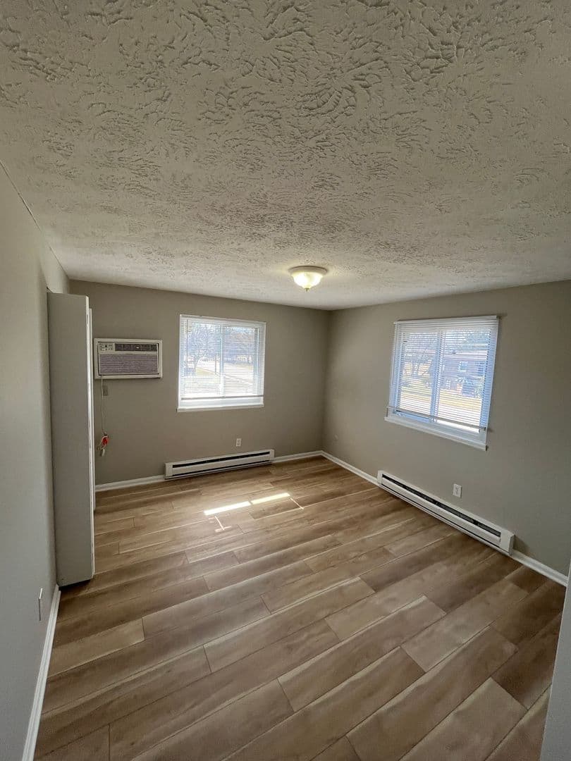 Louisville Apartment: 1424 N Chapel St