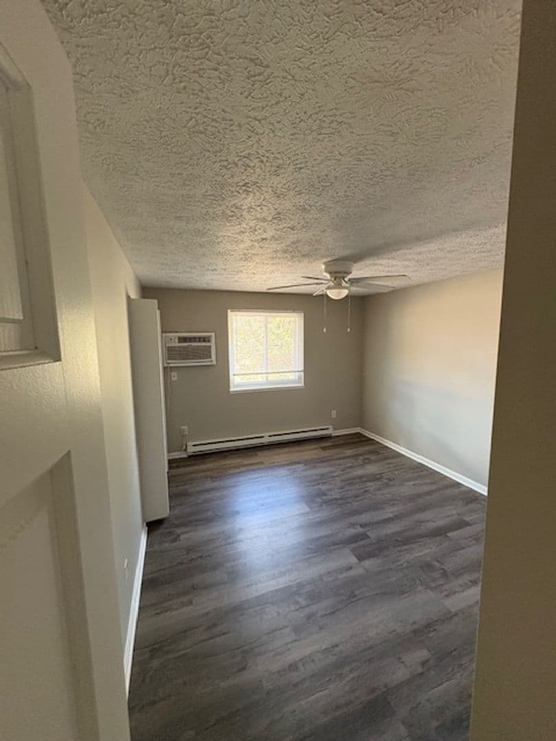 Louisville Apartment: 1424 N Chapel St