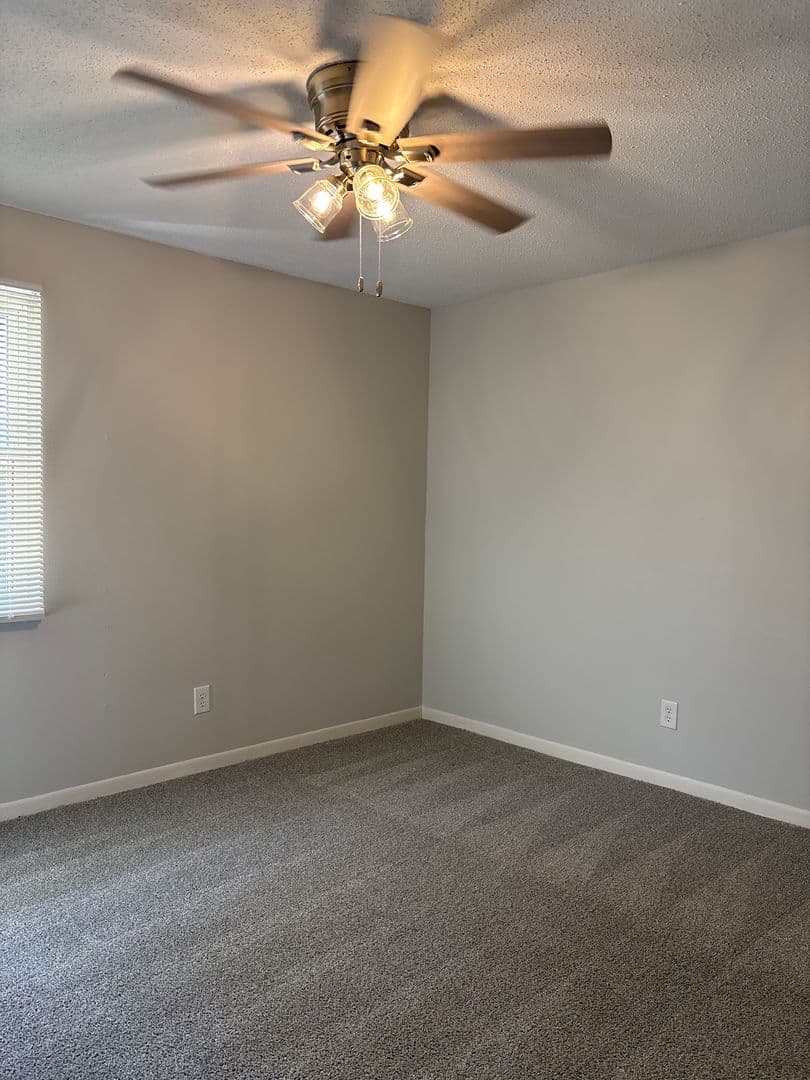 Newburgh Apartment: Colonial Court