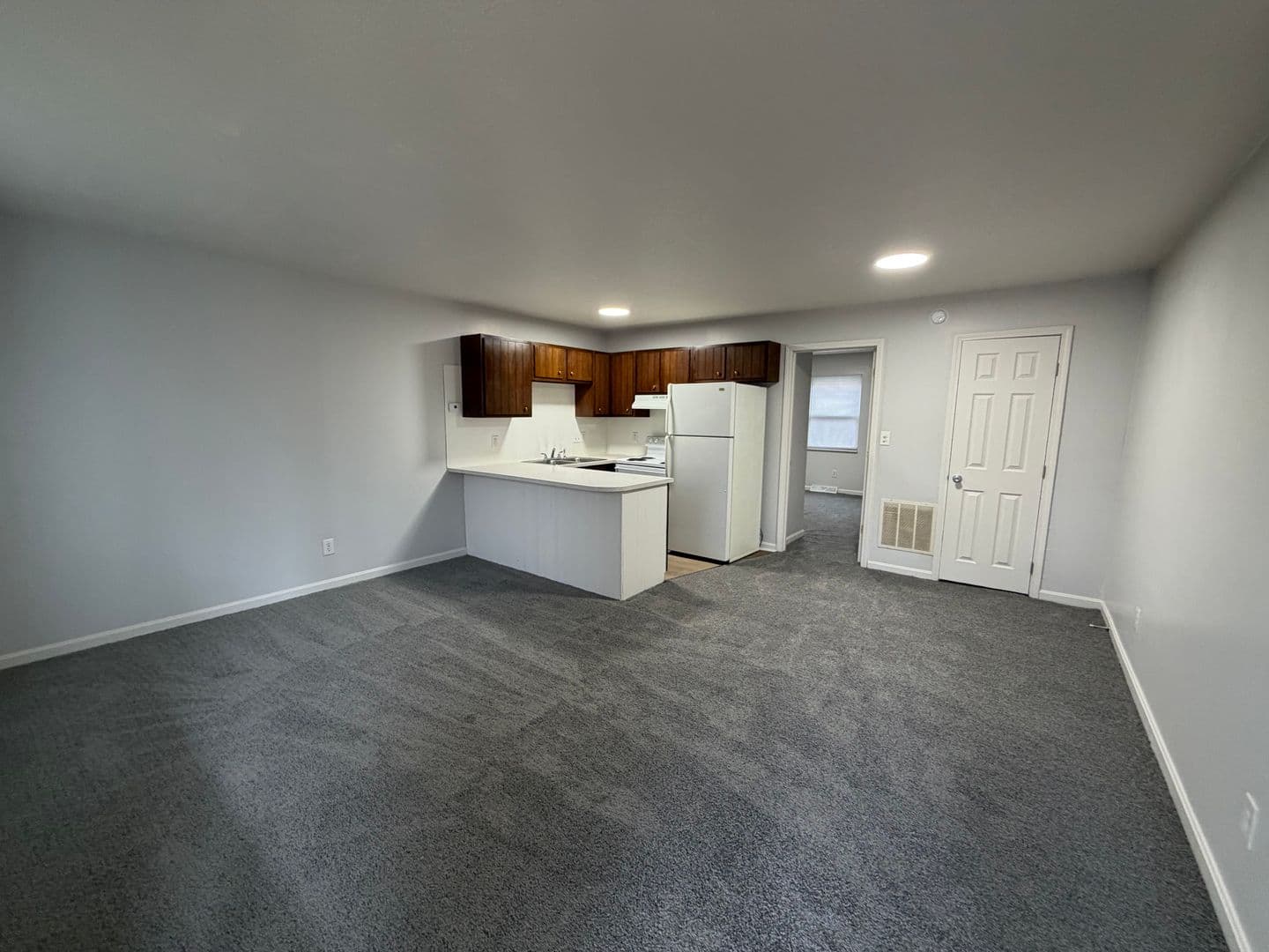 Mt. Vernon Apartment: 509 Green Valley Dr - Apt #22