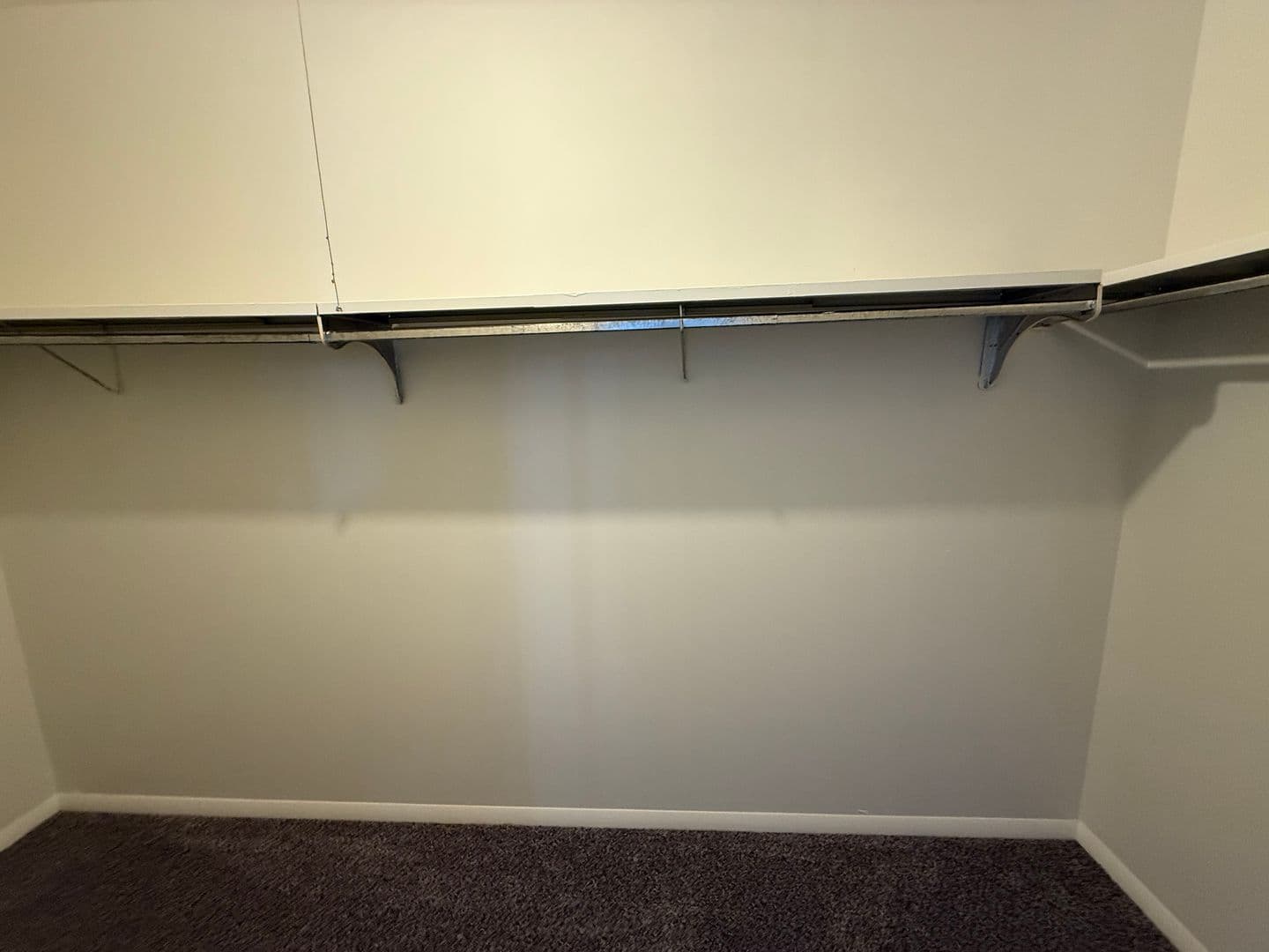 Evansville Apartment: 4982 Tippecanoe Dr.