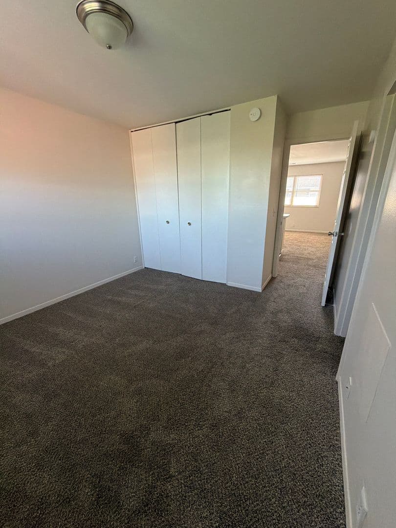 Evansville Apartment: 4982 Tippecanoe Dr.