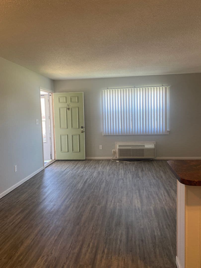 Evansville Apartment: 2900 N Fulton Ave