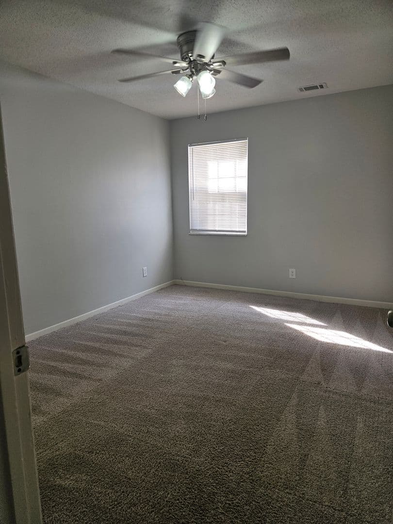 Newburgh Apartment: Colonial Court