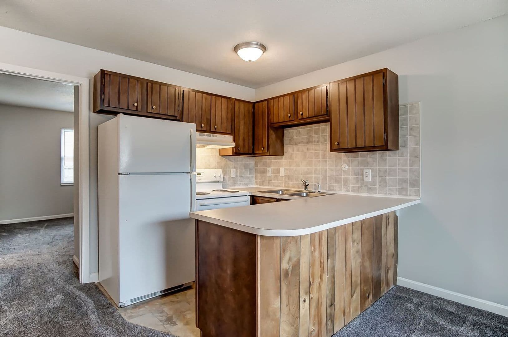 Mt. Vernon Apartment: 515 Green Valley Dr - Apt #20